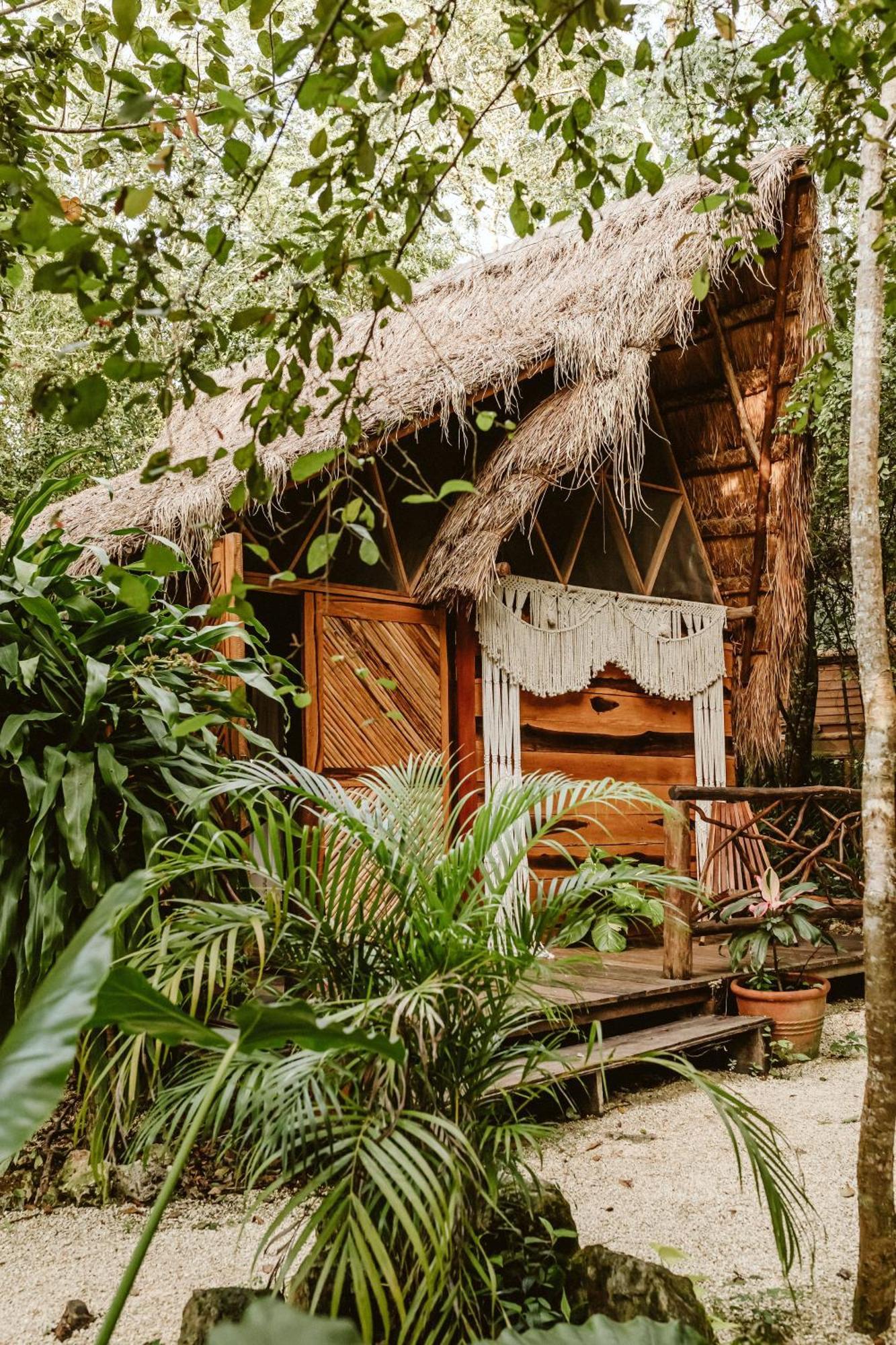 Madre Tierra Eco Habitat Guest House Пуерто Морелос Екстериор снимка