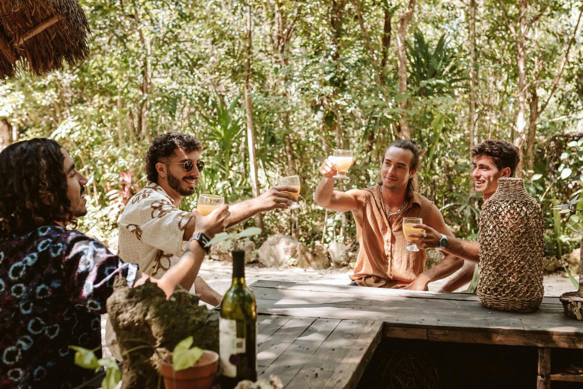 Madre Tierra Eco Habitat Guest House Пуерто Морелос Екстериор снимка