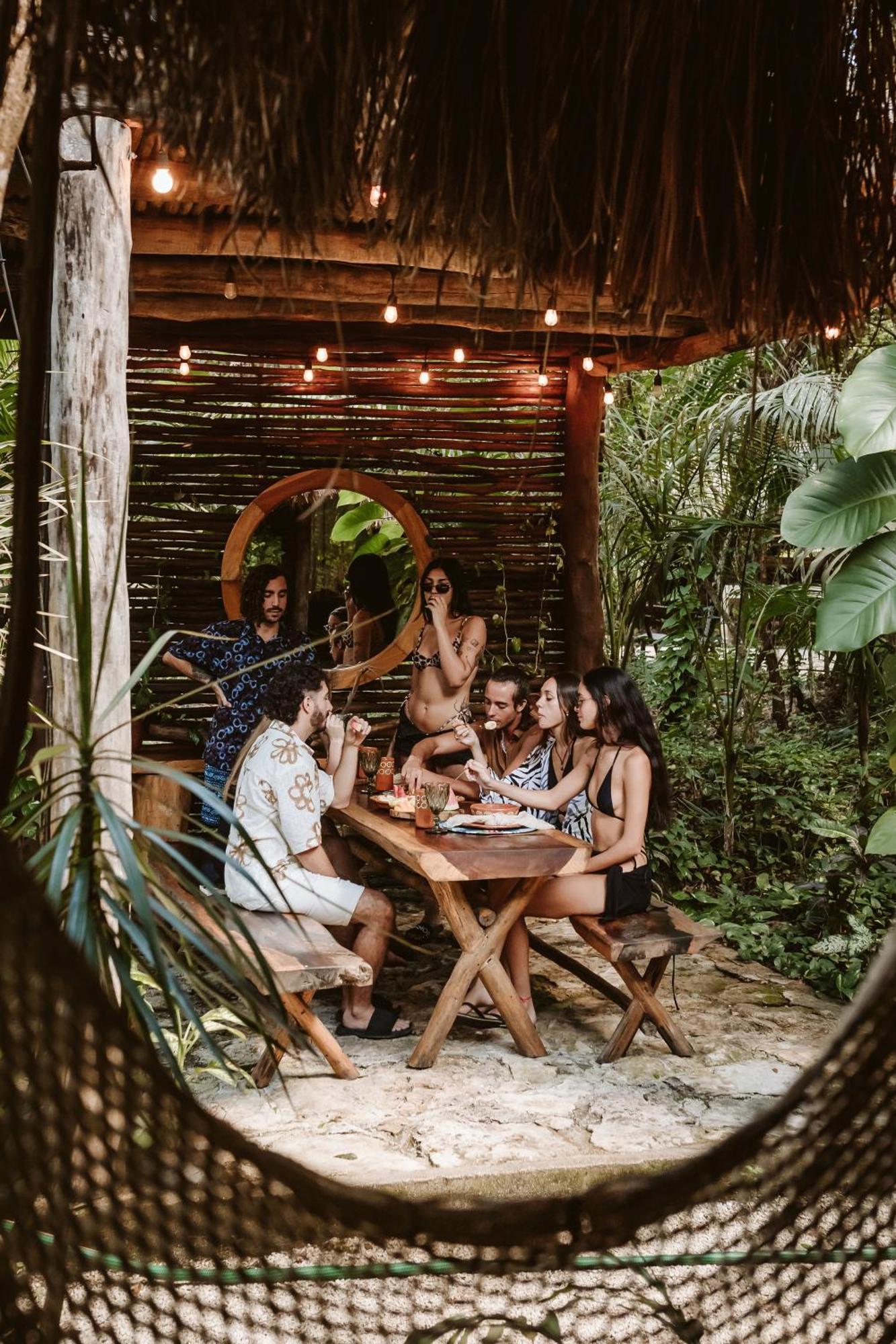 Madre Tierra Eco Habitat Guest House Пуерто Морелос Екстериор снимка